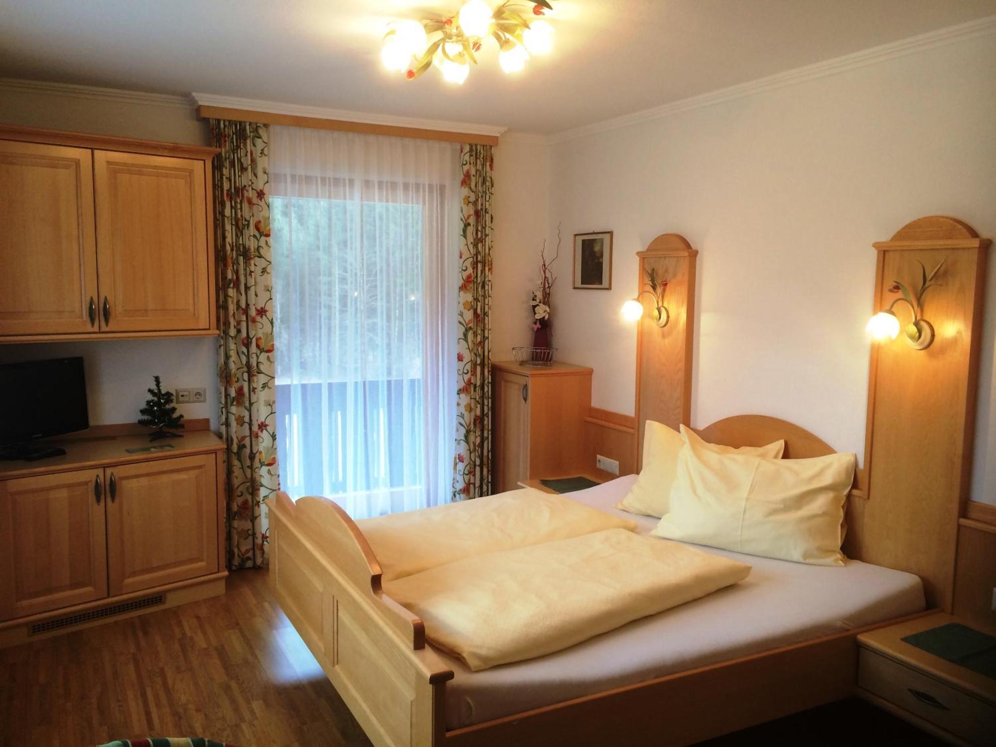 Gasthof Zur Gams Donnersbachwald Kamer foto